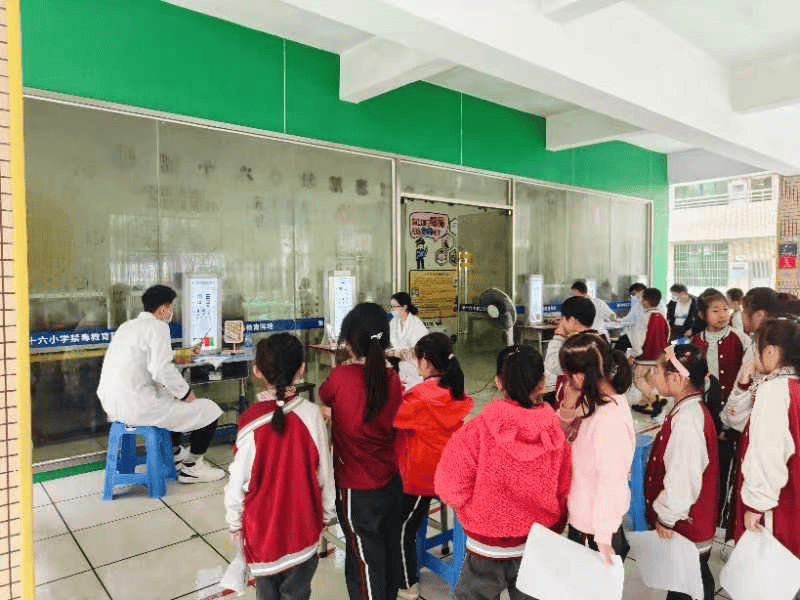 视不宜迟全国近视防控宣传月珠海爱尔积极推进公益活动进校园