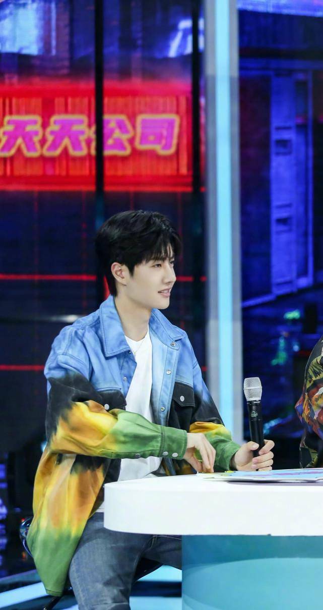 原创王一博解约nike后再放大招变身生化人体验真人npc