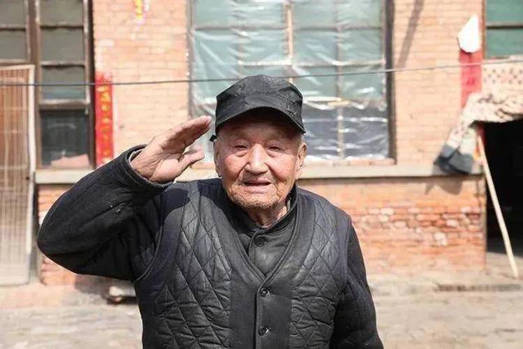 ​农村退伍军人不要虚荣,要的是实惠!_生活_政府_社会