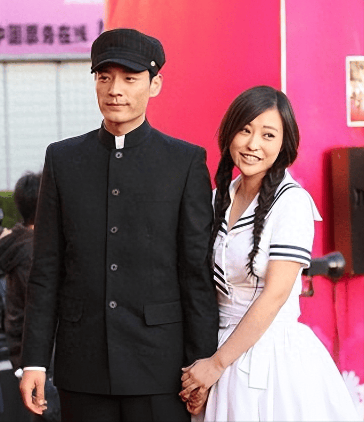 他娶过郝蕾,爱过王珞丹,负了殷桃,没想到38岁却又娶小10岁的她_李光洁