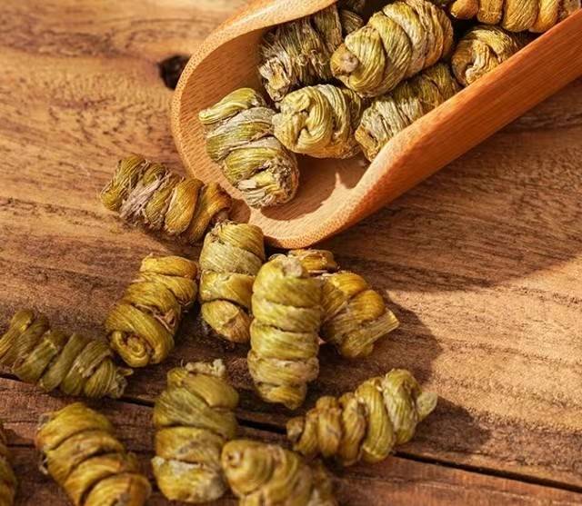 铁皮石斛的作用与功能探索铁皮石斛的主要疗效与应用