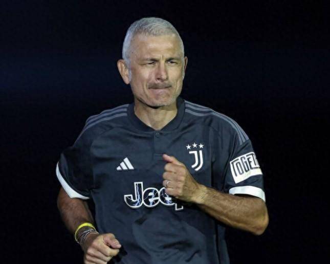 拉瓦内利:比起卖掉苏莱或伊尔迪兹,我宁愿卖掉基耶萨_多尔_比赛_球员