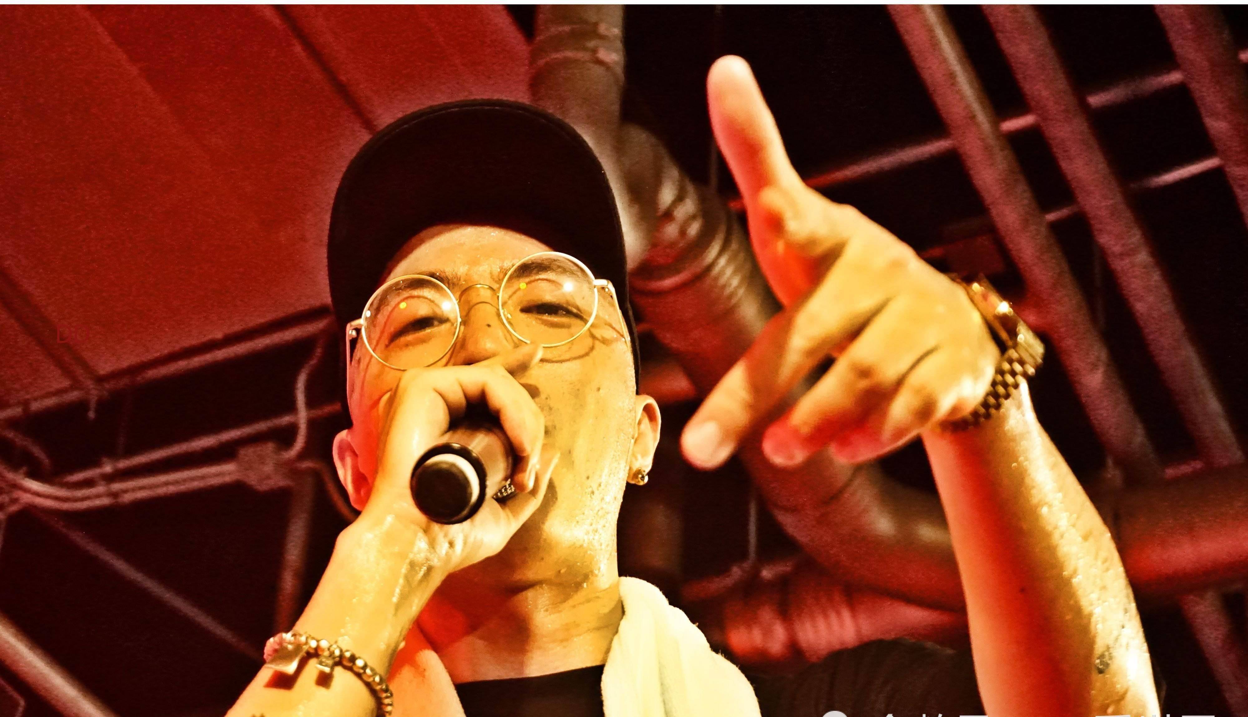 不知道你们期待吗_蔡徐坤_组合_一个人