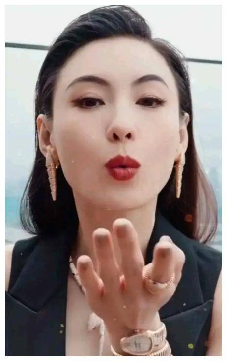 谢谢不再隐瞒张柏芝三胎关系曝光霆锋未娶王菲原因揭秘