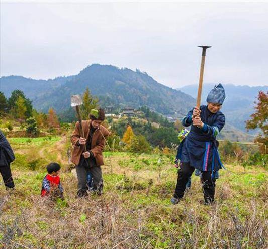 她16岁画像被印上人民币曾靠低保度日16年如今过得怎样
