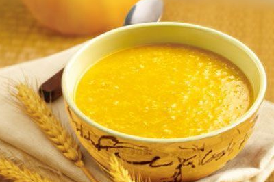 熬小米粥时,别只会直接下锅,记住"这2步",米粥浓稠又出油!