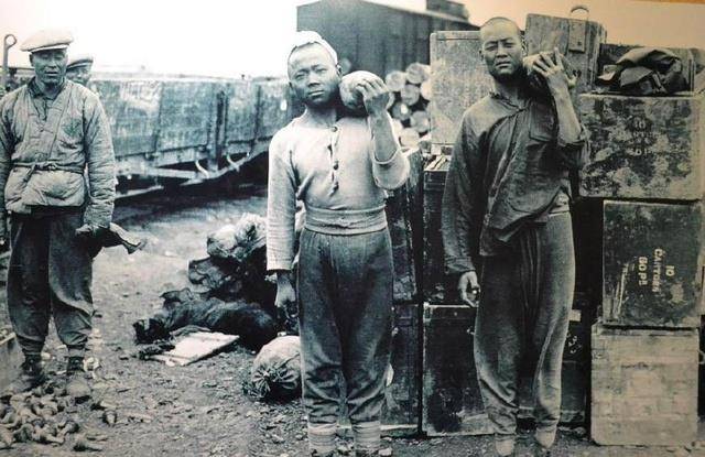 一战时为何华工在欧洲战场伤亡极其惨重看看这些照片就明白了