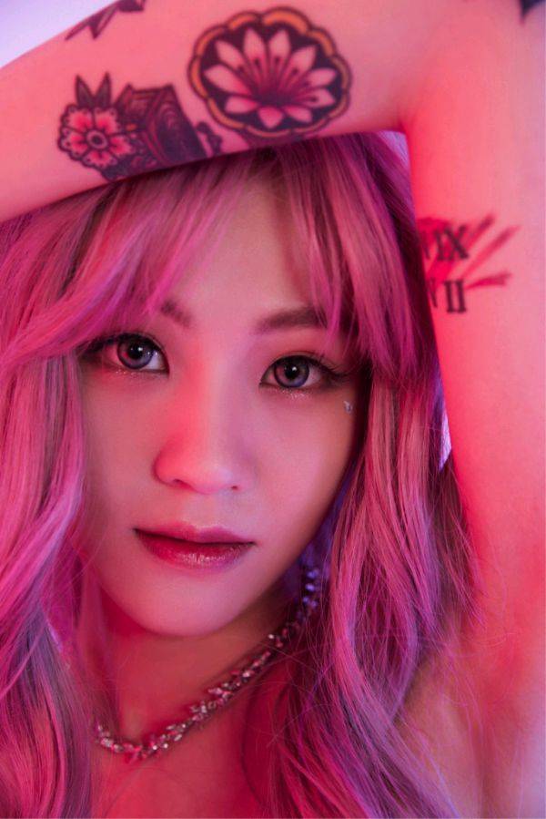 2000后电音组合luckytaxi震撼出道