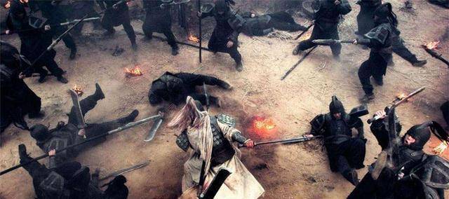 原创街机三国志里面为何会出现赵云拿剑的形象其实历史上他真的用剑