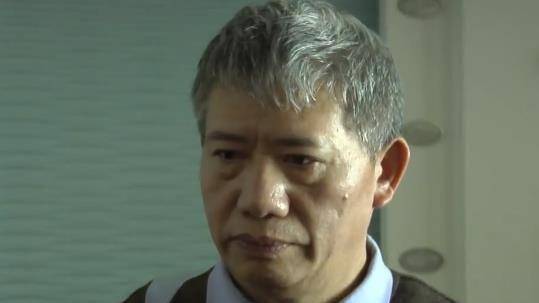 他说了这样一句话:世界上最苦莫过于"白发人送黑发人",余剑宇的突然