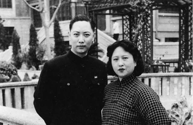 豪门千金不顾家人反对嫁一已婚戏子晚年每月仅靠9块钱过活