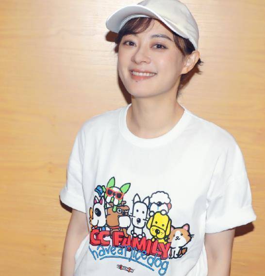 原创孙俪出书之后又卖狗狗t恤价格曝光很亲民销量却过于真实