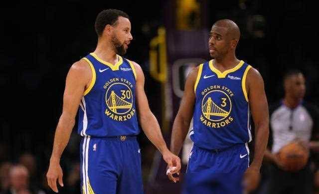 火箭七连胜震撼来袭勇士霸主地位岌岌可危西部季后赛战火重燃