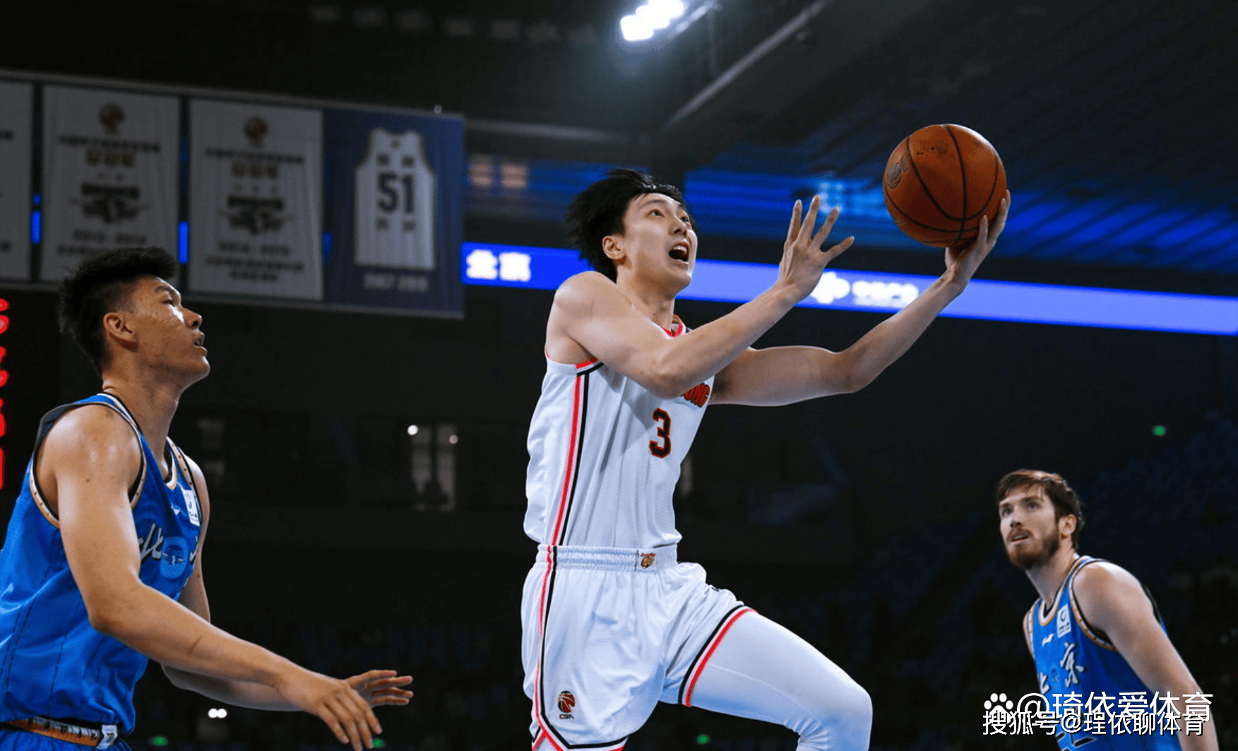 cba:广东9连胜年轻球员无贡献,杜锋自吞苦果,闵鹿蕾再进季后赛