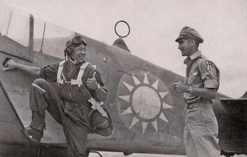 中国空军天水机场失利,飞行员被勒令佩戴"耻"字胸章_苏联_战斗机_兰州