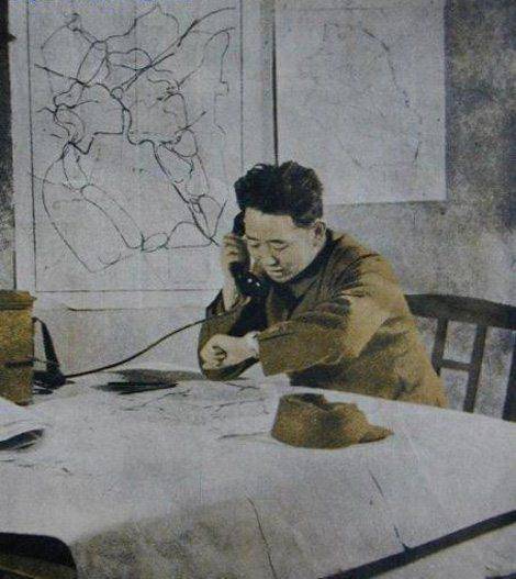 这一仗如何打,新司令和老政委起争执,此人一锤定音,歼敌一个师_西丰