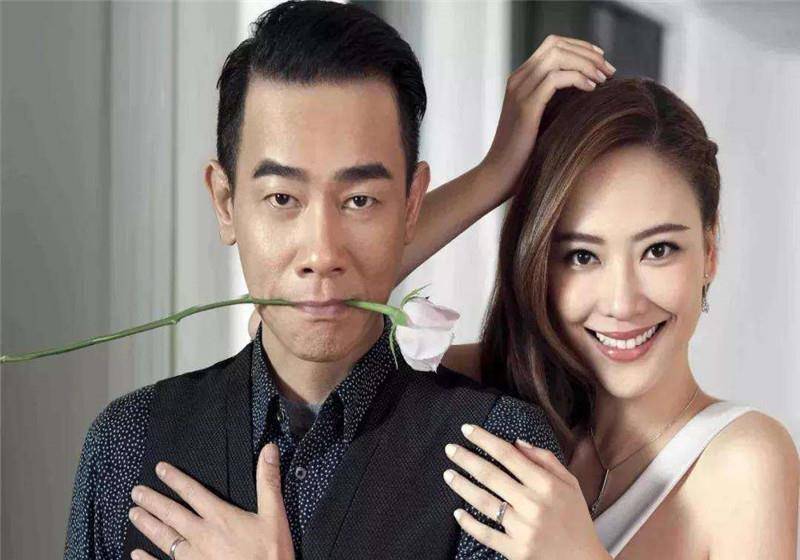 原创陈小春道歉在机场与工作人员鞠躬道歉并强调会赔偿损失