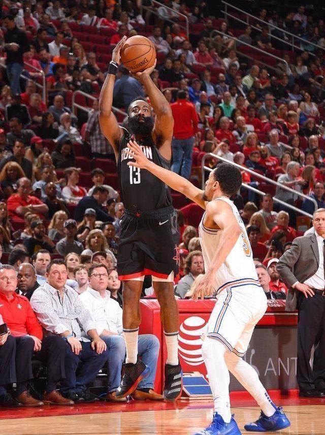 哈登,别以为三分王稳了_比赛_三分球_勇士