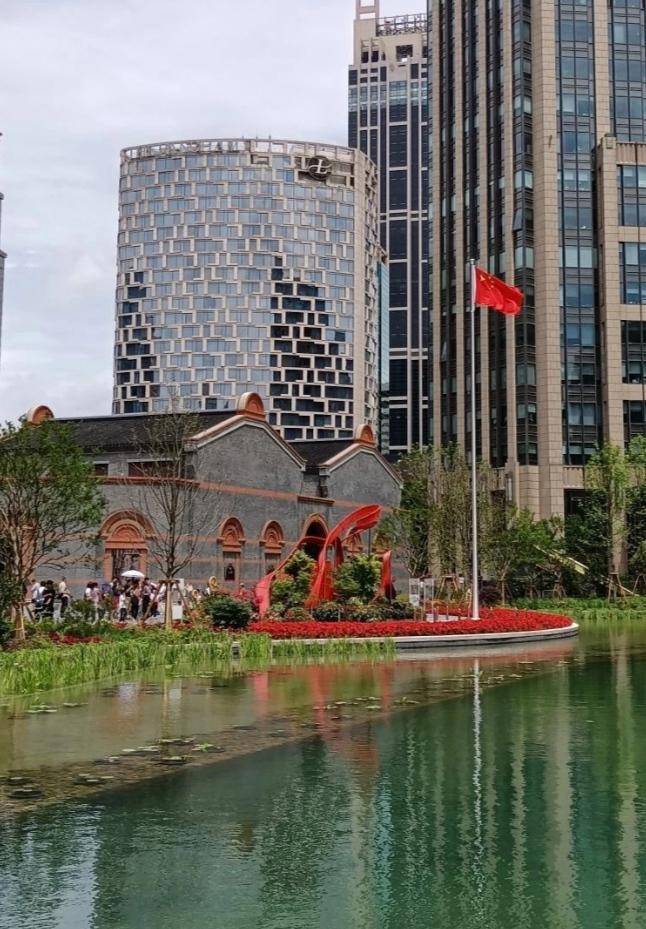 上海黄浦太平桥公园优美的景色令人醉