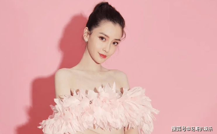 从这番言论也能看出来,粉随正主是有一定道理的,显然angelababy杨颖