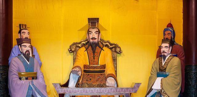 就是在吕不韦和子楚走得很近那段时间,有一次子楚去到吕不韦那里喝酒