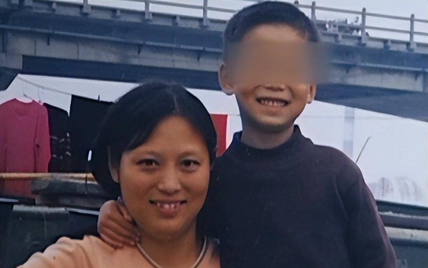 1996年母亲将女儿弃养,15年后儿子患病需要移植骨髓,女儿:不捐_陈玲