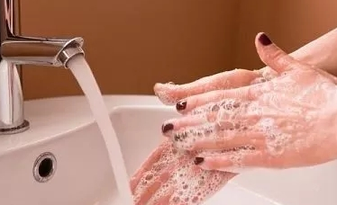 原创大部分人上厕所时会犯的4个错误看完了你肯定会改