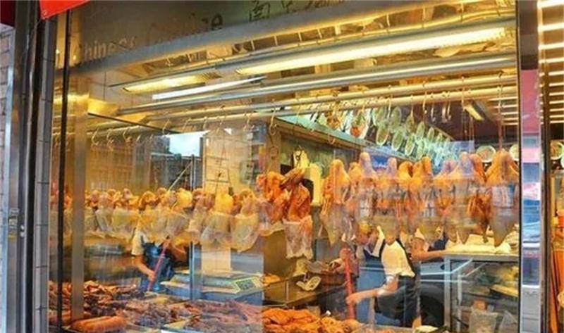 原创天津杜大娘碰瓷各大商铺10年间极少失手引起警民共愤