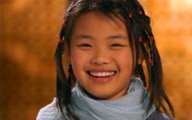 原创她不惧外界嘲讽努力成上戏硕士最丑童星终成宝藏女孩