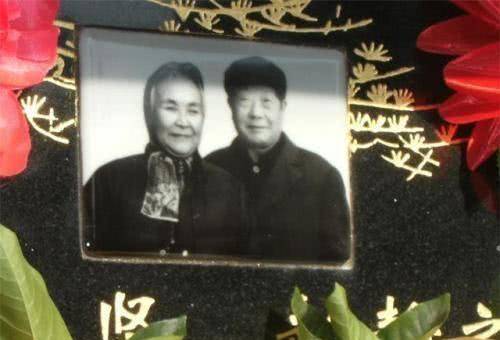 张行忠_王明佳_白糖