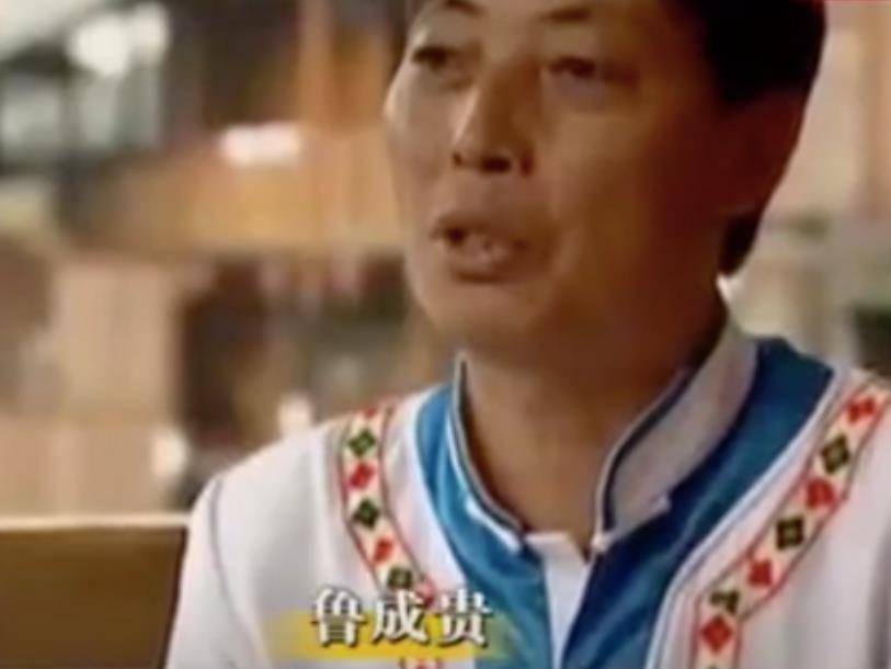 湘西蛇王会招蛇术让蛇亲自送解药专家求解遭拒不传外人