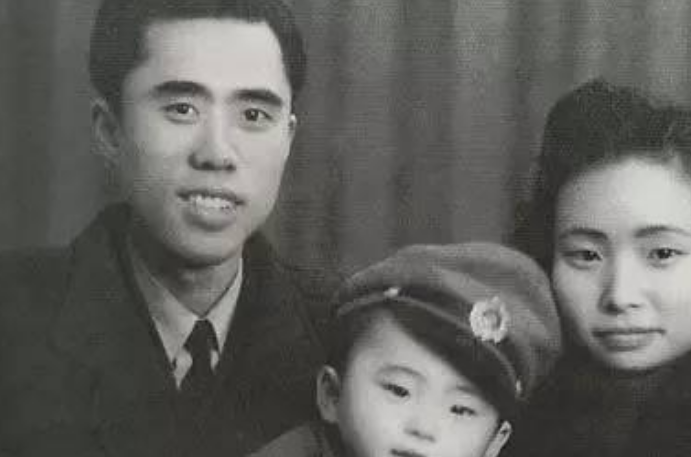 江姐唯一72岁儿子美国定居未遵从其遗愿采访道出原因5字戳心