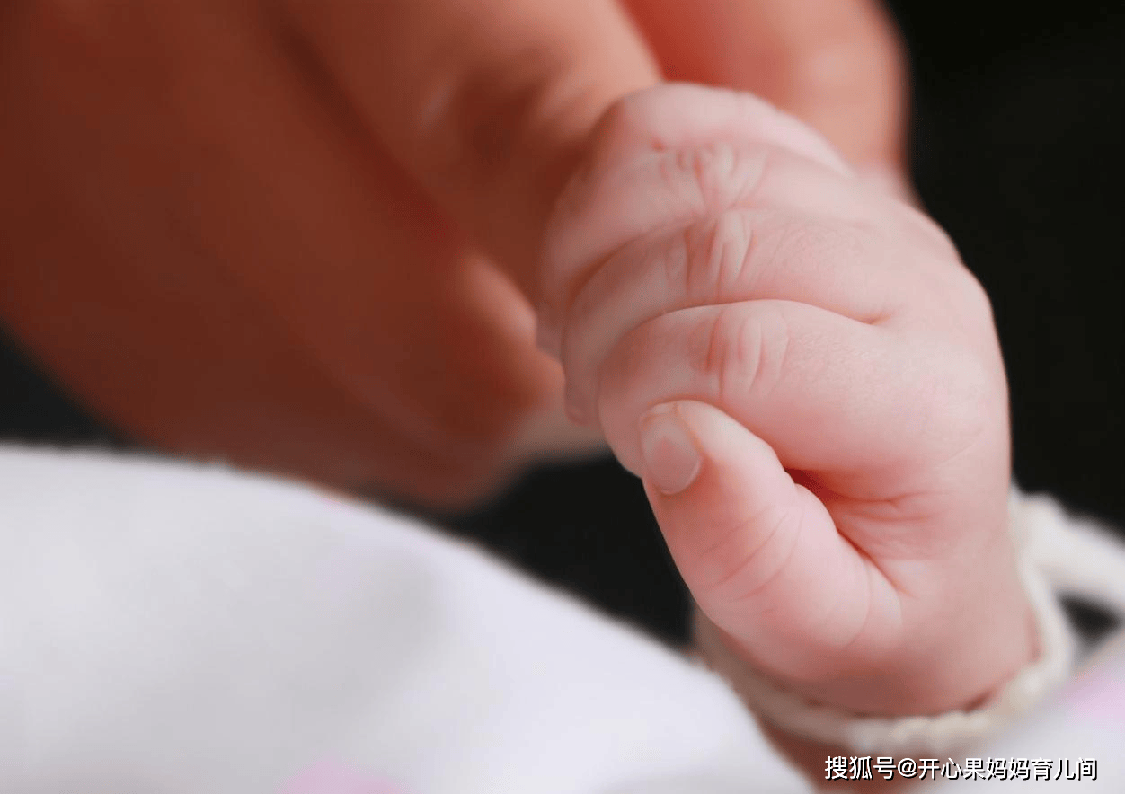 原创娃刚出生就有这些特征说明娘胎里过得很滋润新手父母偷着乐吧