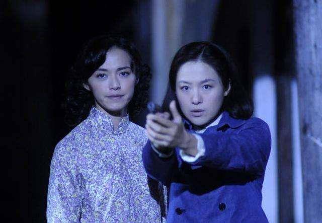 一部《擦枪走火》让她刚立起来的人设,瞬间就崩塌了后来在电视剧