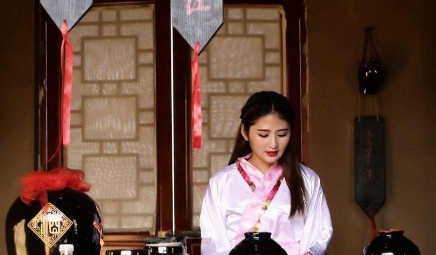 原创西夏女人为什么人见人爱花见花开看看这位西夏的艳后就理解了