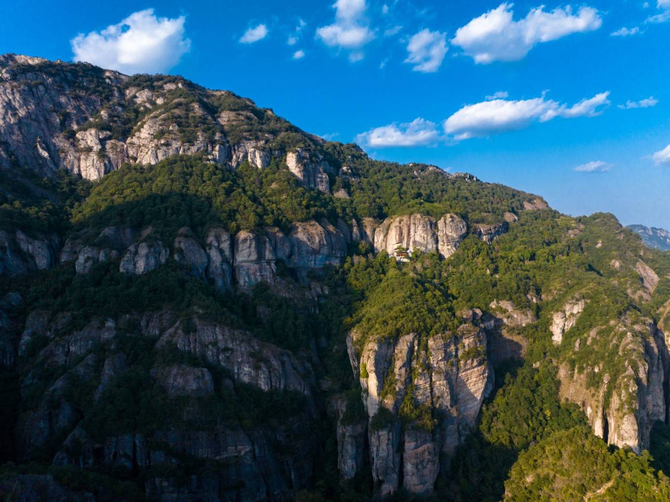 阳春三月来雁荡山上春山