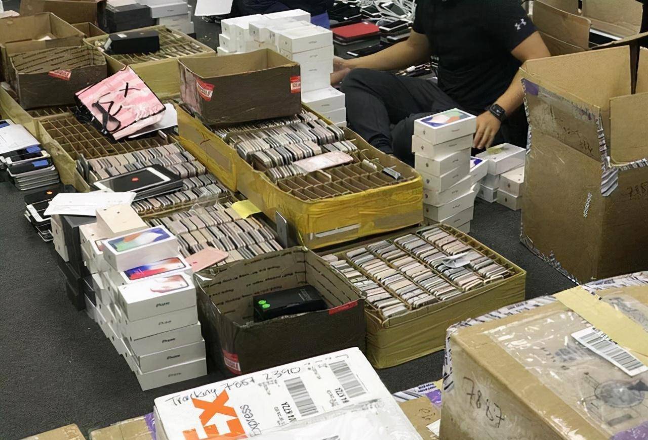 原创华强北一哥陈金陵山寨机小王子到乞丐负债累累妻子远走