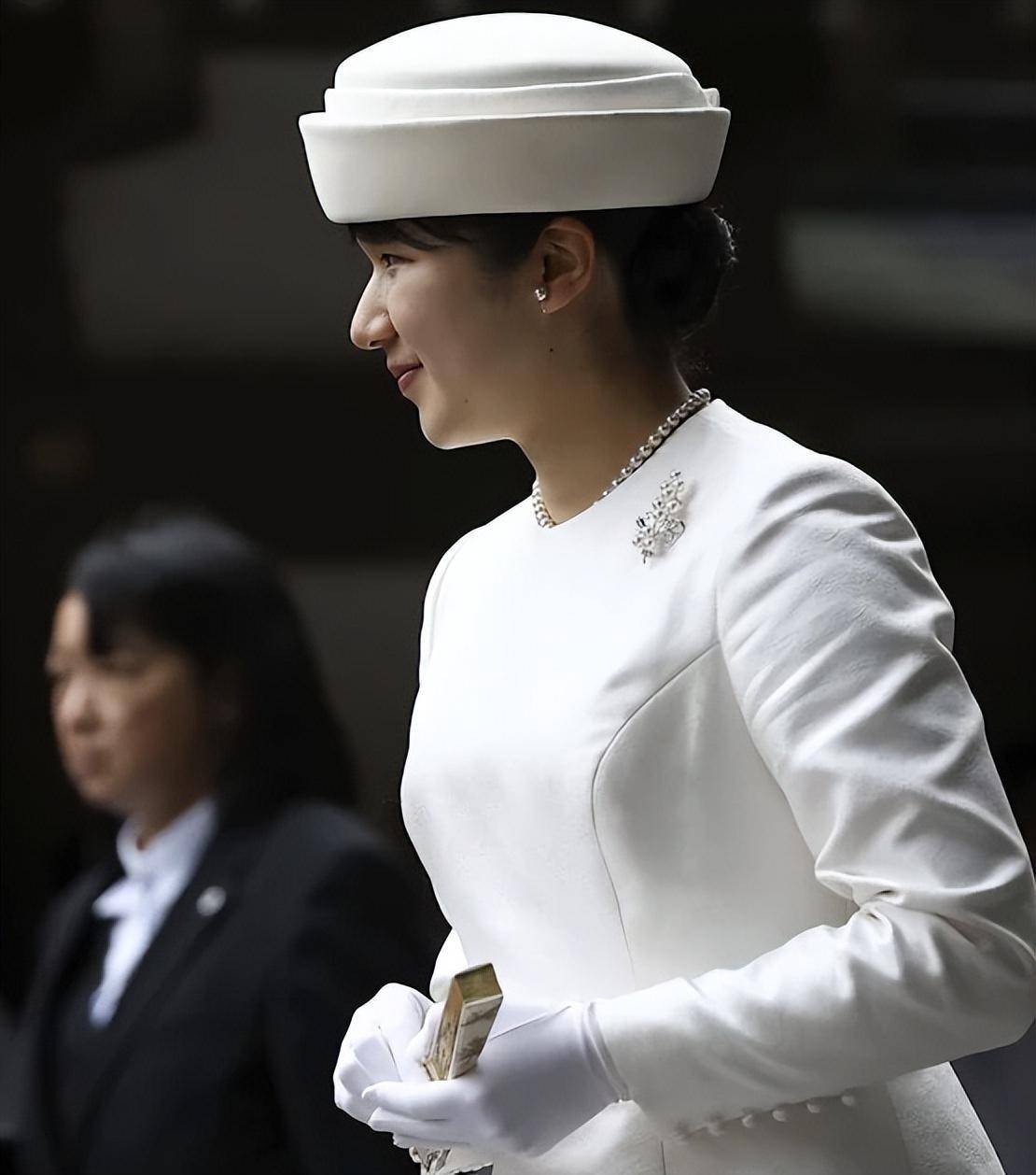 原创日本爱子公主风采独具首次访问伊势神宫引关注