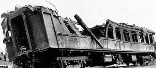 原创皇姑屯事件中两个神秘人提前下车躲过一劫他们分别是谁