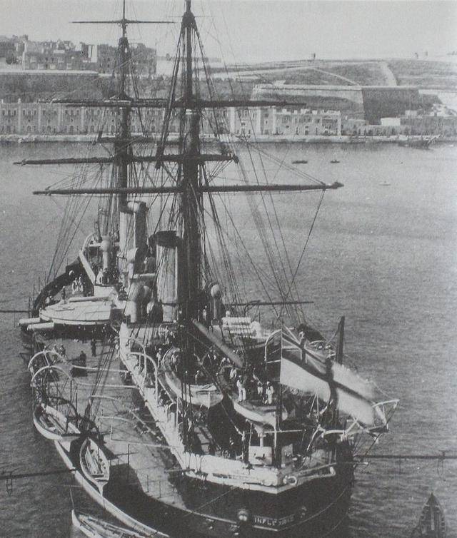 原创2020年沉没125年的定远号被打捞船上遗物令工作人员痛哭