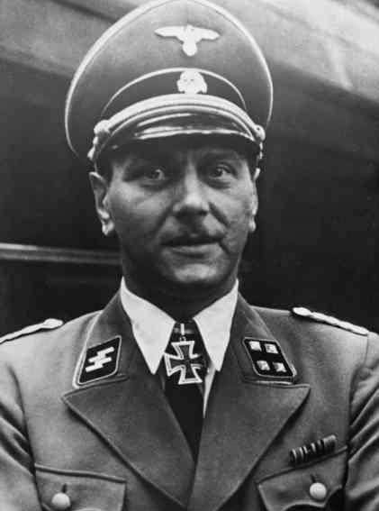 原创希特勒营救蠢猪的橡树行动墨索里尼获救后高喊老朋友没放弃我