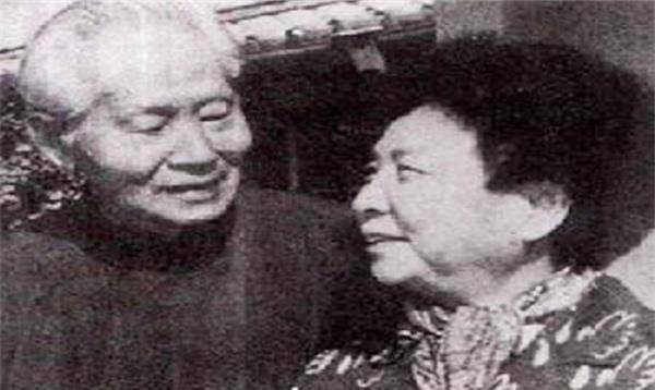 与她提出离婚,她答应,而后在家任劳任怨照看公婆_孙立人_龚夕涛_妻子