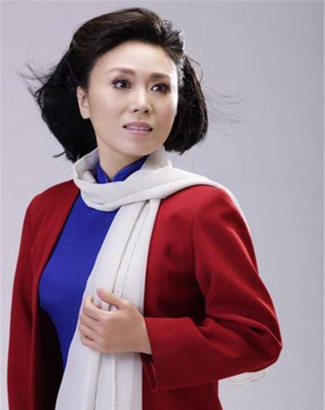黄梅戏后吴琼姐弟恋修成正果多年无子将爱情进行到底