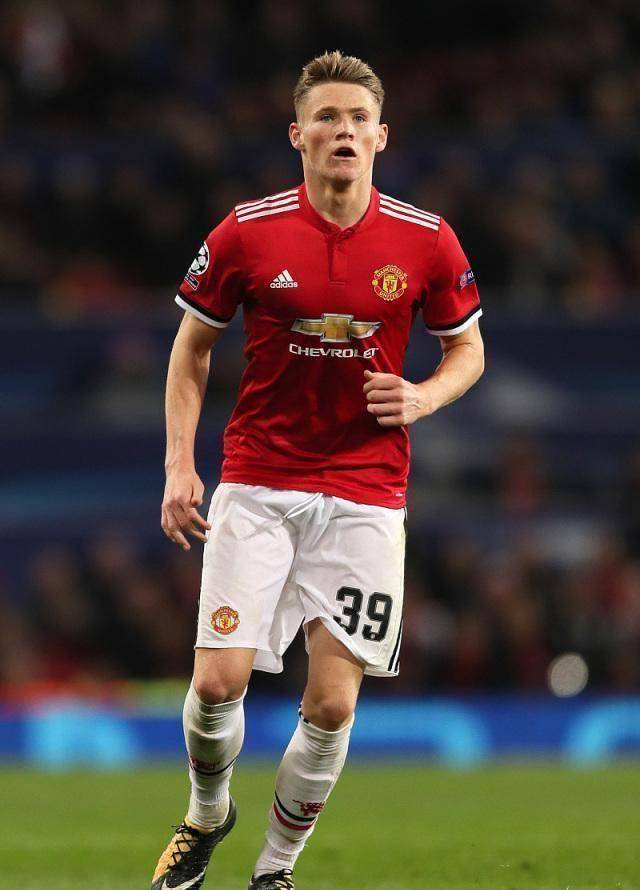 78岁老帅苦盼一场胜利,26岁小将圆梦却未带来一场胜利_曼联_佩雷拉