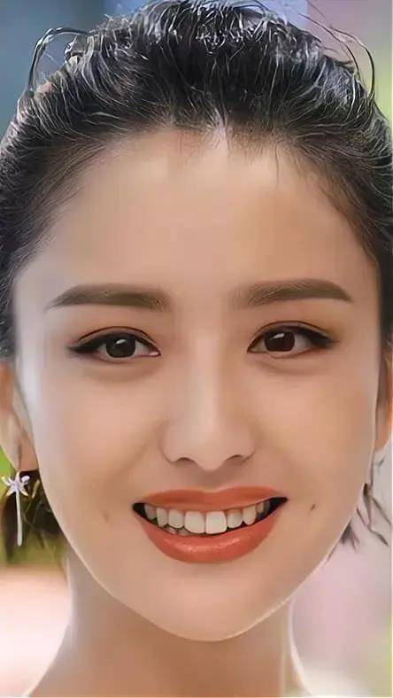 佟丽娅:颜值爆表,身材撩人,女神魅力展现得淋漓尽致