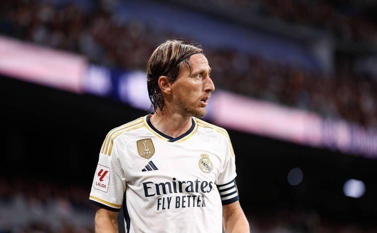 原创再见莫德里奇皇马确认传奇离队12载生涯结束盛大仪式告别