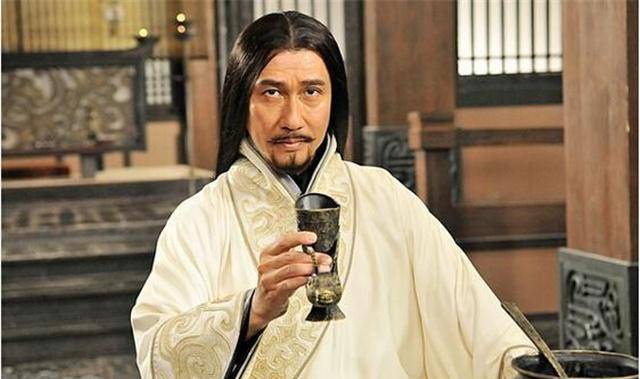 原创此无忌更胜彼张无忌纵横天下万人敬仰最后却酒精中毒而死