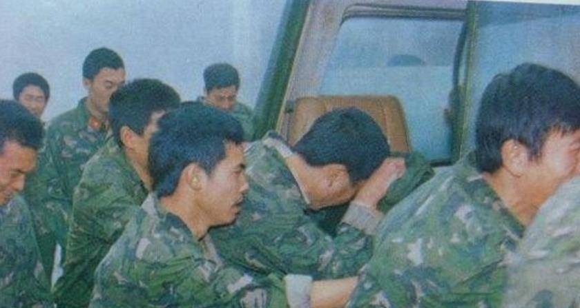 原创用7发子弹同敌军周旋6天傅平山遇害后妻不改嫁每天带丈夫照片