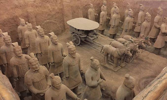 原创秦始皇用活人烧制兵马俑专家检测一裂开的兵马俑后揭晓谜团