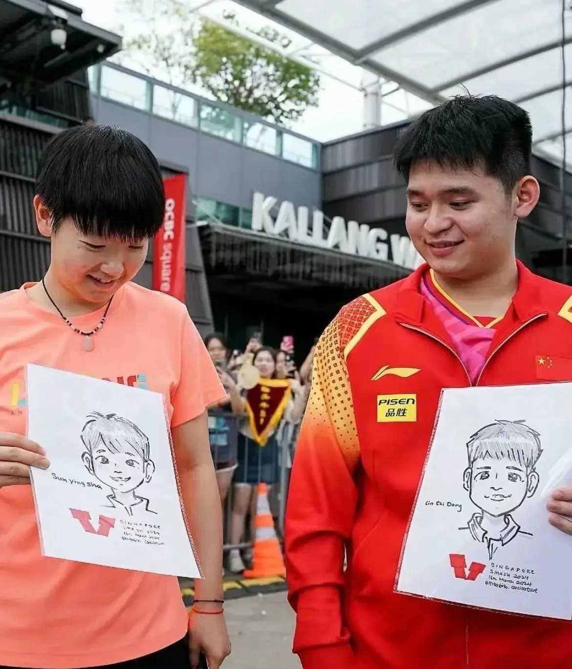 孙颖莎林诗栋亮相wtt签名会,现场感人瞬间曝光!羡慕i